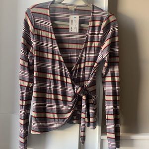 Anama tie front top.